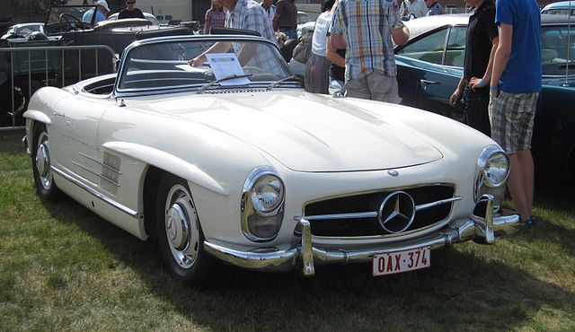 640px-Mercedes_Benz_300SL_Roadster_(W198_II)_ca_1960