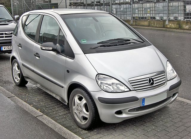 640px-Mercedes_A-Klasse_front