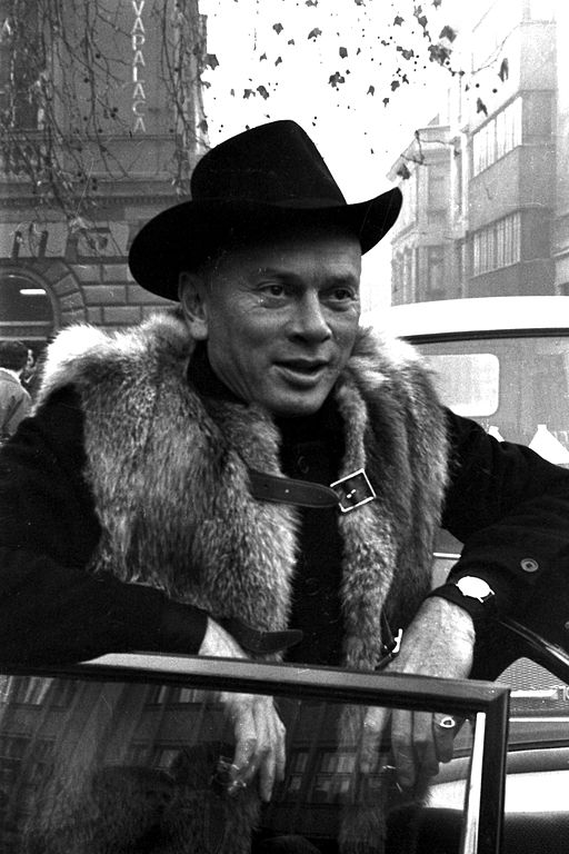 S.Kragujevic,_Yul_Brynner_in_Sarajevo,1969